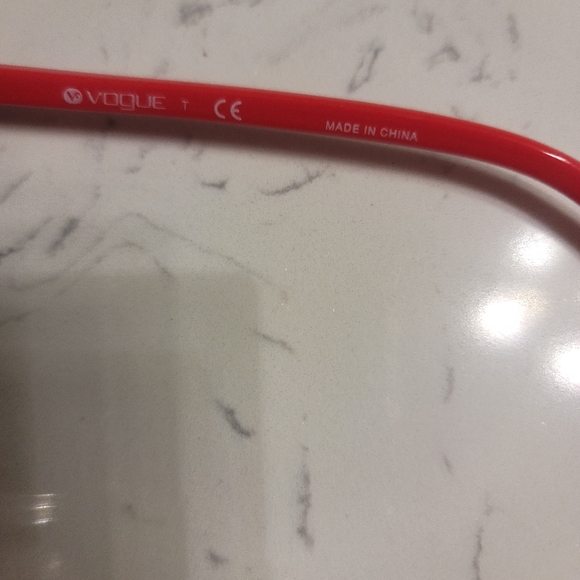 Vogue sunglasses - Picture 5 of 8